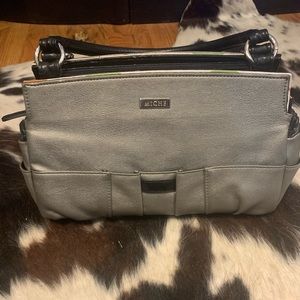 niche base with silver liner in fair condition